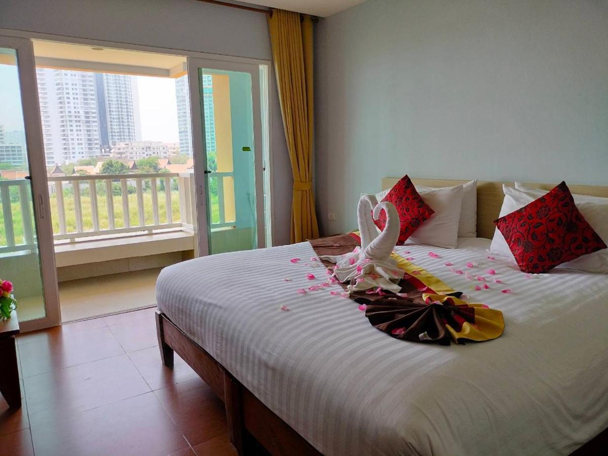 Saisawan Beach Luxury Hotel Praia de Jomtien Exterior foto